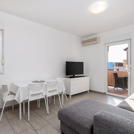 Apartment Tonka Barbat na Rabu Exterior photo