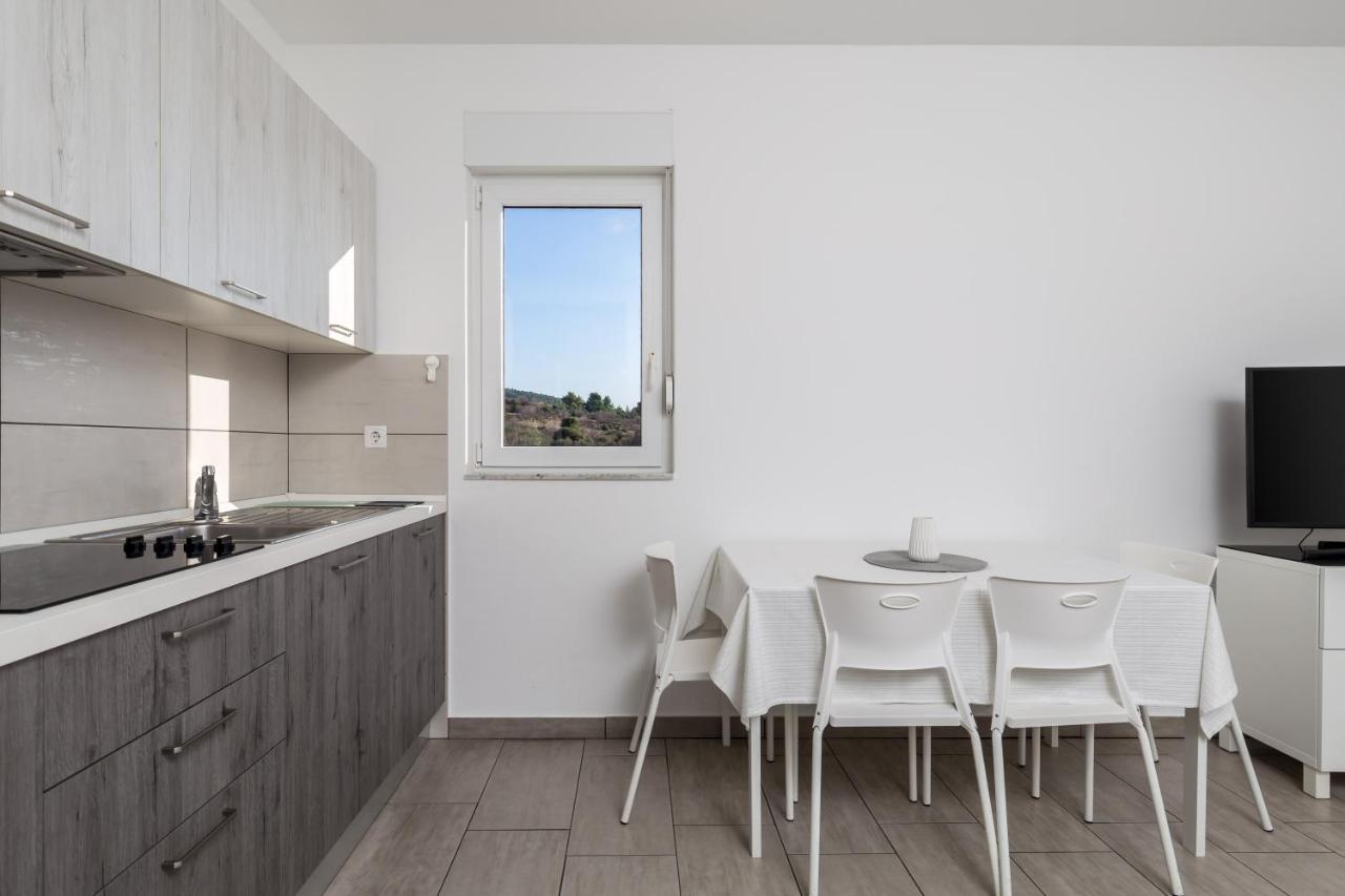 Apartment Tonka Barbat na Rabu Exterior photo